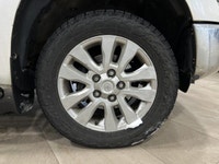 NAVIGATION SYSTEM, HEATED FRONT SEATS, SUN/MOONROOF, BACK-UP CAMERA, LEATHER SEATS Feeling the need... (image 9)