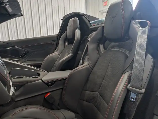 2025 Chevrolet Corvette E-Ray 3LZ- 6.2L V8 - 2.5 Sec 0-60 in Cars & Trucks in Barrie - Image 24