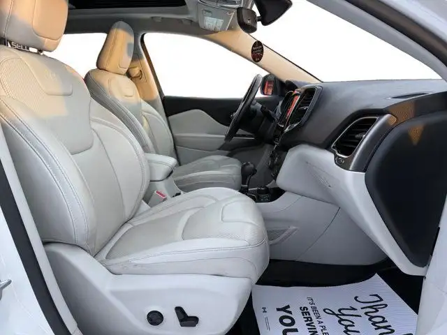 2019 Jeep Cherokee Limited in Cars & Trucks in Calgary - Image 17