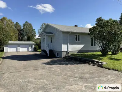 Bungalow 26 X39 - grand terrain au bord de l'eau - libre immédiatement Bord de l'eau sur cran de roc...
