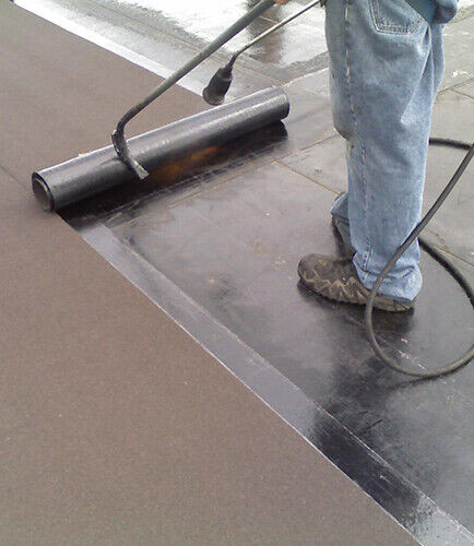 EXPERIENCED FLAT ROOFERS NEENDED - GROUP HEALTH BENEFIT/OT in Construction & Trades in Calgary - Image 3