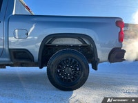 Z71 Off-Road Package, Back-Up Camera, Apple Carplay & Android Auto, Lane Change Alert, Remote Start,... (image 9)