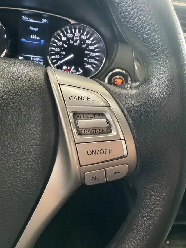 2016 Nissan Rogue AWD 4dr SV in Cars & Trucks in Longueuil / South Shore - Image 19