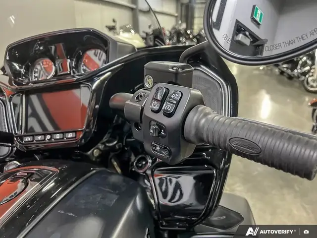 2024 Indian Motorcycle Pursuit(R) Dark Horse(R) Black Smoke in Street, Cruisers & Choppers in Calgary - Image 17