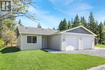 Roosevelt Place brings together the best of thoughtful design, energy efficiency, and natural surrou...