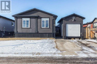 381 Mckinlay Crescent Fort McMurray, Alberta