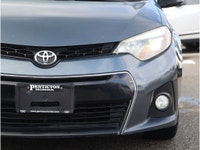 2015 TOYOTA COROLLA S - BC VEHICLE - BACKUP CAMERA - HEATED FRONT SEATS - KEYLESS ENTRY - SUNROOF -... (image 6)