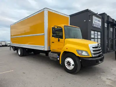2020 Hino 338 26 Feet Box Tailgate Automatic Transmission Air Brakes Air Ride Suspension Roll Up Rea...