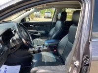 Experience confident Canadian adventures in this 2017 Kia Sorento EX V6 AWD, combining powerful perf... (image 8)