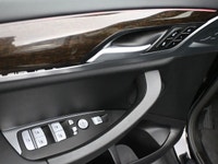 BMW CERTIFIED, PREMIUM ESSENTIAL PACKAGE WITH HEATED SEATS, HEATED STEERING WHEEL, NAVIGATION, REAR... (image 5)