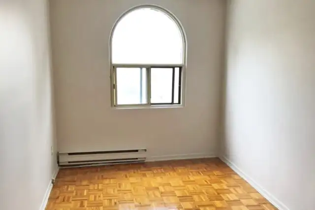 Split Level 3 Bedroom in Etobicoke!  Dundas St West & Islington! in Long Term Rentals in City of Toronto - Image 7