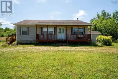 Looking for a quiet place to rest your head at night? A large yard to lay back in and watch the star...