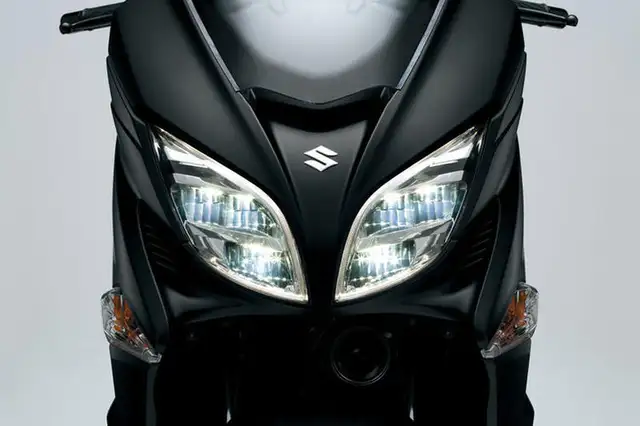 2025 Suzuki Burgman 400 in Scooters & Pocket Bikes in Ottawa - Image 15