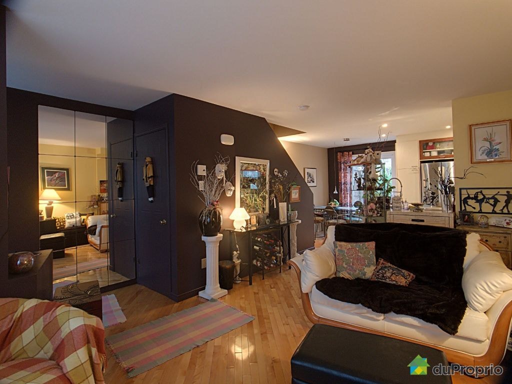 $660,000 - Townhouse for sale in Anjou — photo 1