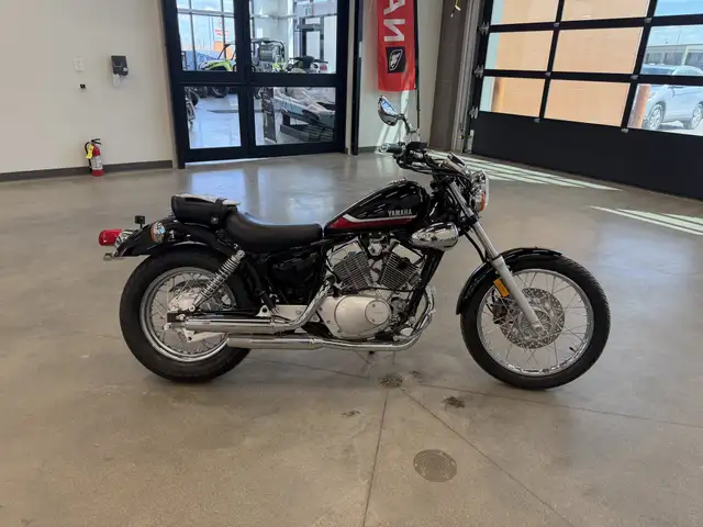 2025 Yamaha V-Star 250 in Street, Cruisers & Choppers in Winnipeg - Image 9