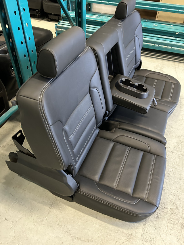2014 2019 GMC SIERRA DENALI 1500 2500 3500 CREW CAB LEATHER SEAT in Other Parts & Accessories in Oakville / Halton Region - Image 3