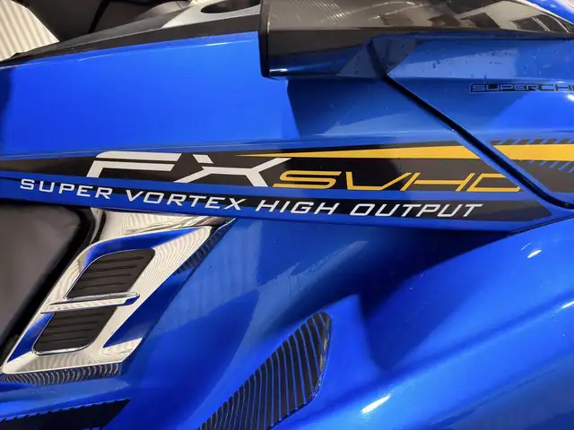2016 Yamaha WAVE RUNNER FX CRUISER SVHO **MOTEUR SUPERCHARGED 25 in Personal Watercraft in Laval / North Shore - Image 14