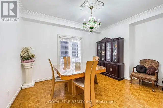 40 OAKDALE ROAD Vaughan (Maple), Ontario in Houses for Sale in Markham / York Region - Image 13