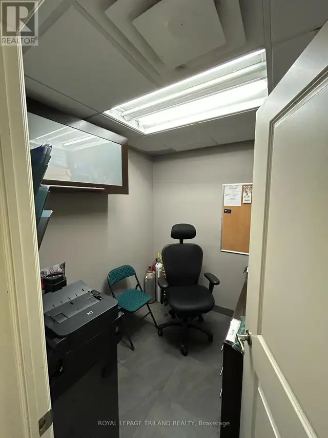 3-6 - 99 BELMONT DRIVE London South (South O), Ontario in Commercial & Office Space for Rent in London - Image 16