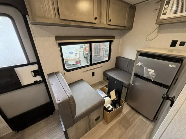 2026 ,Sun Lite,Sunset Park RV 13BD LTD in Travel Trailers & Campers in Kamloops - Image 7