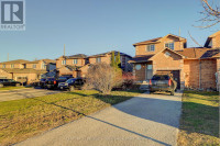 149 COURTNEY CRES Barrie, Ontario