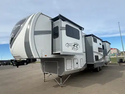 ️ 2020 Open Range 373RBS – Luxury Front Living Fifth Wheel A spacious luxury fifth wheel featuring a...