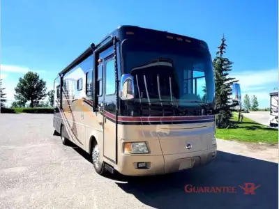 Guarantee RV Calgary's LARGEST selection of pre-owned inventory. The 2011 Monaco Cayman 36PBD is a C...