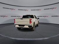 // ACCIDENT FREE!! // Built to handle work, travel, and daily life with ease, this 2025 Chevrolet Si... (image 6)