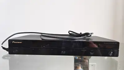 Pioneer BDP-430 3D Blu-ray Player, View more