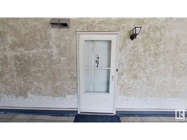 27 LANCASTER TC NW Edmonton, Alberta62863798484481121