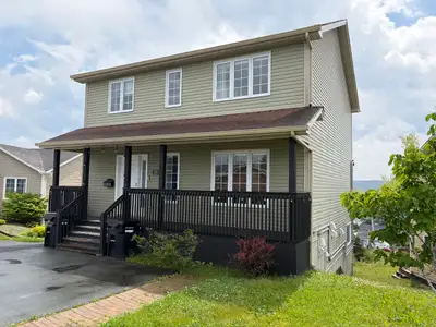 31 Lions Road $2,500 POU Welcome home to this spacious and well-appointed 3-bedroom main floor home...