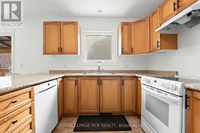 18637 HURONTARIO (HWY 10) STREET Caledon (Caledon Village), Onta in Long Term Rentals in Oakville / Halton Region - Image 11