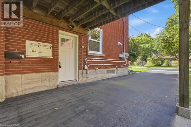 103 MARLBOROUGH Avenue Kitchener, Ontario in Houses for Sale in Kitchener / Waterloo - Image 6