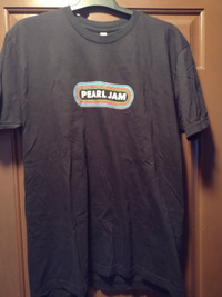 2016 Pearl Jam concert tee-shirt