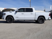 Come see this 2023 Ram 1500 Sport. Its Automatic transmission and Gas/Electric V-8 5.7 L/345 engine... (image 4)