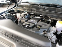 Clean history, no accidents! Loaded with 5th Wheel / Gooseneck Prep package, Towing Technology Group... (image 9)