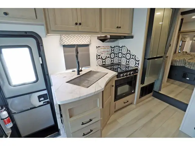 2026 Forest River Sunseeker 2500 Classe C VR / RV 3 Extensions . in RVs & Motorhomes in Laval / North Shore - Image 9
