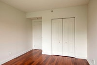 Akelius one bedroom apartment for rent. Located near Atwater in the Little Burgundy neighborhood, Mo... (image 4)
