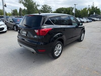 2019 Ford Escape SE AWD Loeppky Auto Sales is excited to offer this stylish and versatile 2019 Ford... (image 4)