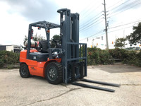 The New 7000 lb Dual-Fuel Value Forklift
