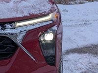 Convenience Package - Driver Confidence Package - Wireless Phone Projection - Heated Steering Wheel... (image 5)