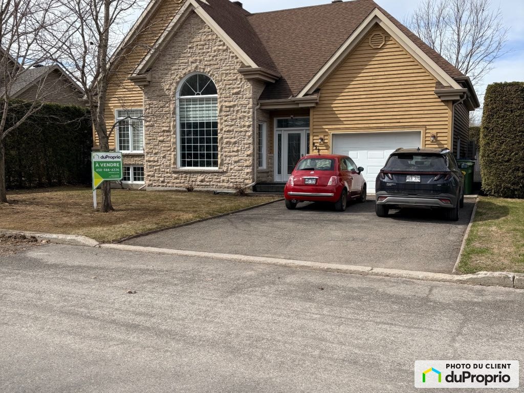 $689,000 - Bungalow for sale in Lachute — photo 1