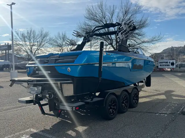 2021 Malibu M240 in Powerboats & Motorboats in Saskatoon - Image 6
