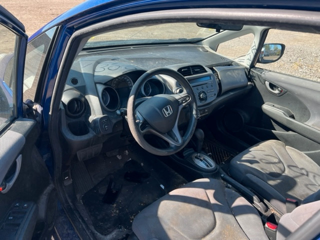 2009 HONDA FIT Just in for parts at Pic N Save! in Auto Body Parts in Hamilton - Image 2