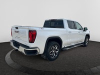 Welcome to Capital GMC! The 2022 GMC Sierra 1500 SLT Crew Cab 5.3L V8 is a well-equipped full-size p... (image 4)