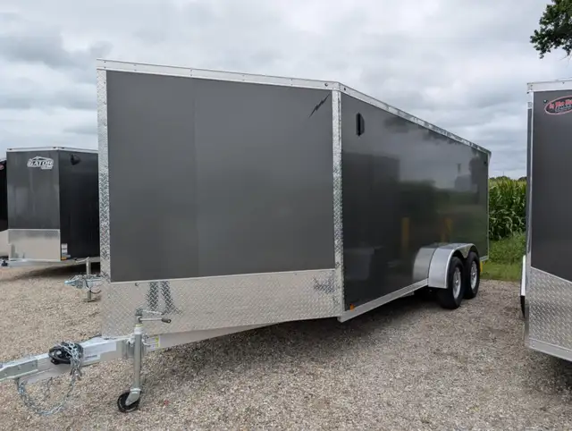 2025 Lightning 7x23 Aluminum Enclosed Snowmobile Trailer in Cargo & Utility Trailers in Mississauga / Peel Region - Image 5