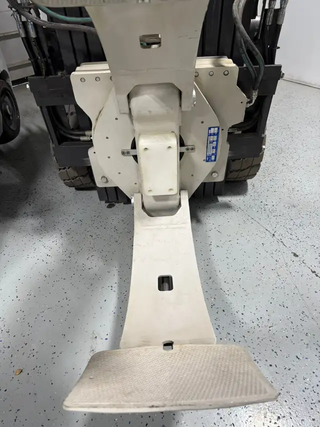  Lift Parts & Accessories On Sale in Heavy Equipment in Mississauga / Peel Region - Image 8