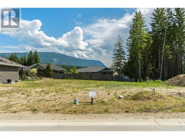 2715 GOLF COURSE Drive Unit# 10 Blind Bay, British Columbia in Land for Sale in Kamloops - Image 4