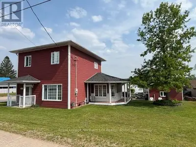It's finally on the market your forever home. This very well maintained three-bedroom two story has...