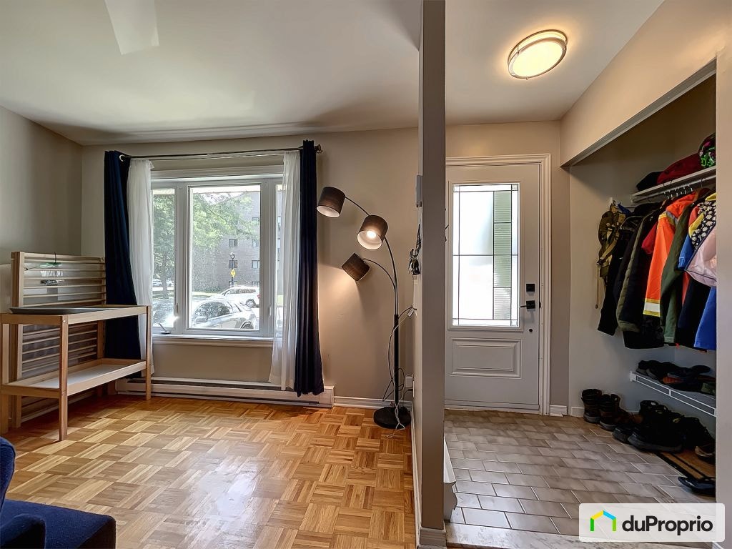 $587,000 - Price Taxes Included - Bungalow for sale — photo 2